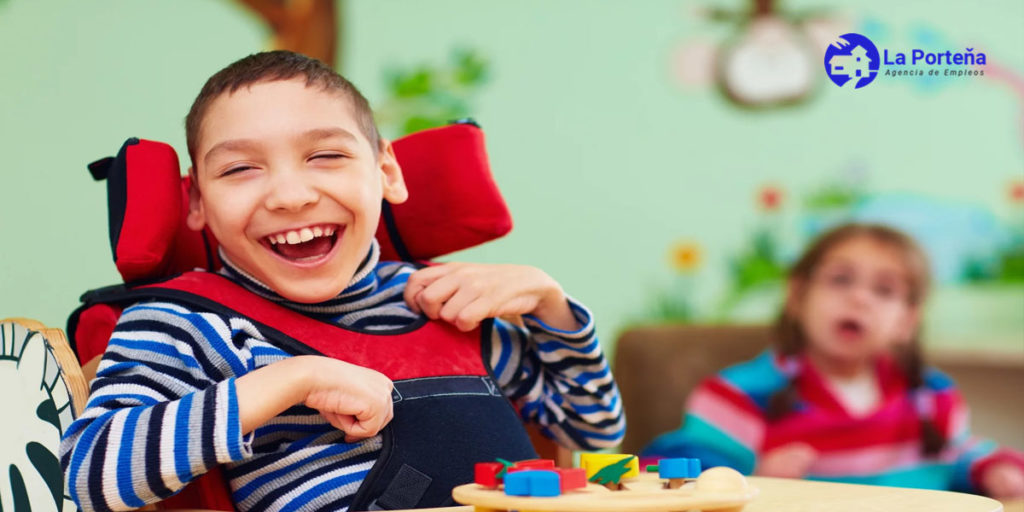 niño-necesidades-especiales-lima-cuidadora-enferera-niñera